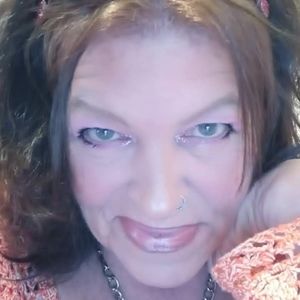 Meet your Posher, Lynn